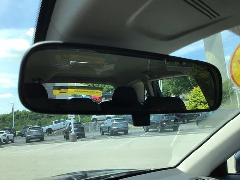 Used 2024 Honda CR-V LX image 27