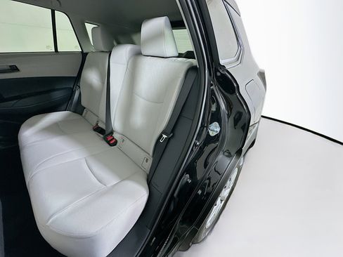 Certified 2025 Toyota Corolla Cross L image 25