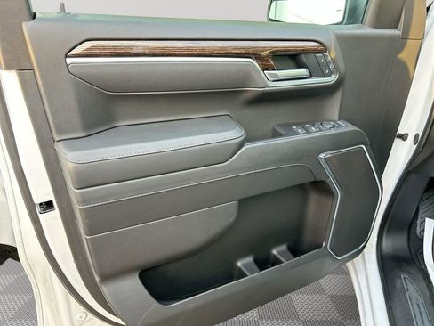 Used 2025 GMC Sierra 1500 Elevation AWD/4WD image 24