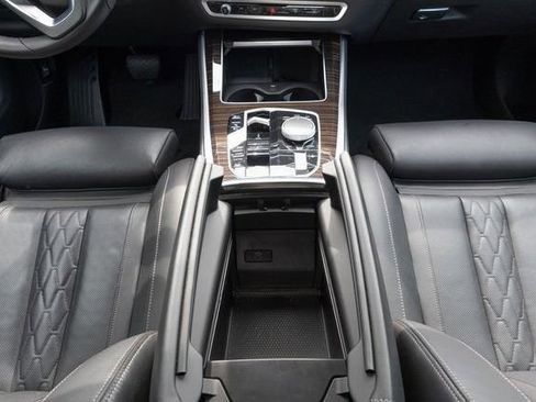 Used 2025 BMW X5 xDrive50e AWD/4WD image 26