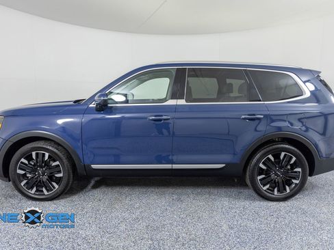 Used 2025 Kia Telluride SX w/ SX Captain's Chair Package AWD/4WD image 4