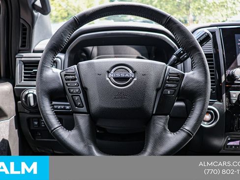 Used 2024 Nissan Titan SV w/ SV Convenience Package RWD image 24