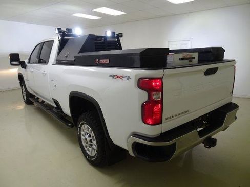 Used 2022 Chevrolet Silverado 2500 LT w/ Convenience Package AWD/4WD image 16