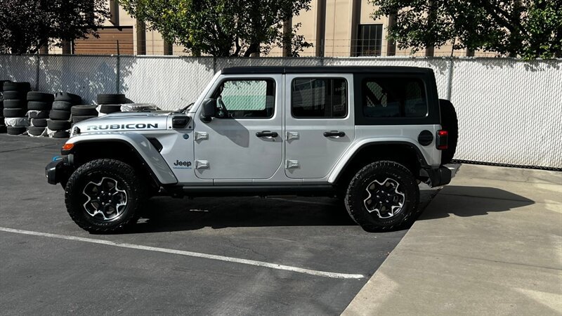 Used 2023 Jeep Wrangler Unlimited Rubicon 4xe w/ Cold Weather Group AWD/4WD image 4