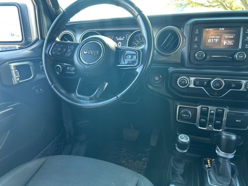 Used 2020 Jeep Wrangler Unlimited Sport image 23