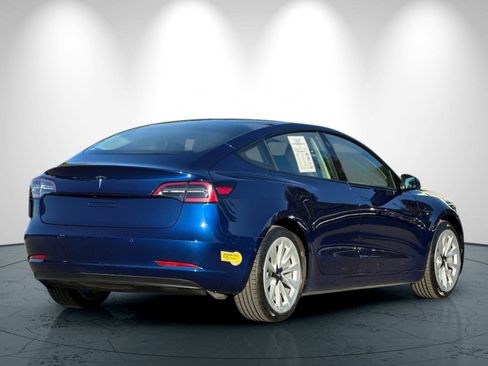 Used 2022 Tesla Model 3 image 4