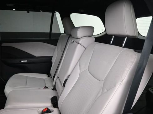 New 2025 Lexus IS 350 F Sport w/ Navigation Package RWD image 16