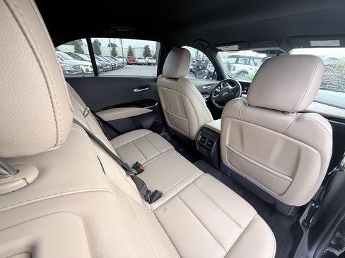 Used 2024 Cadillac XT4 Luxury image 15