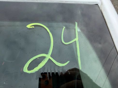 Used 2017 Jeep Cherokee Sport image 26