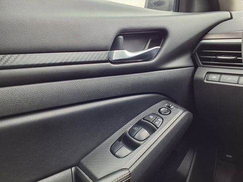 Used 2024 Nissan Altima 2.5 SV image 43