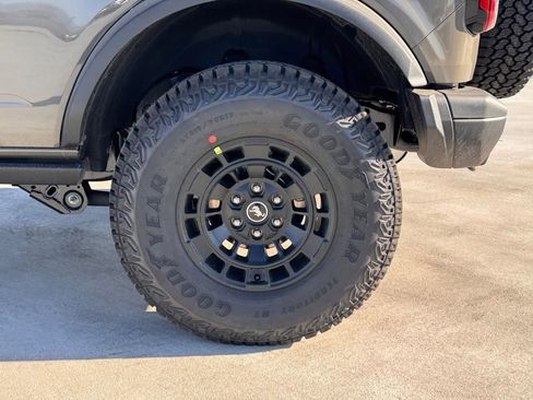 New 2026 Ford Bronco Badlands image 14