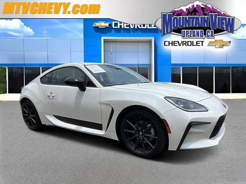 Used 2024 Toyota GR86 Premium RWD image 1