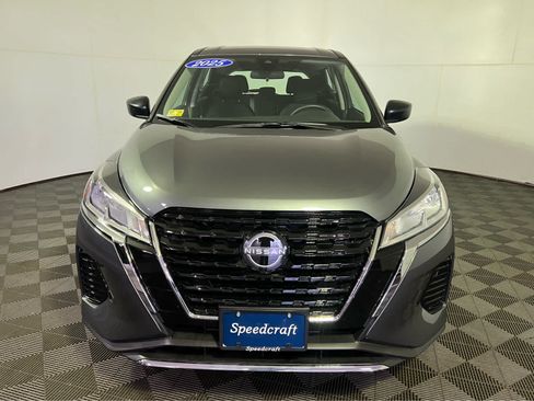 Certified 2025 Nissan Kicks Play S FWD image 2