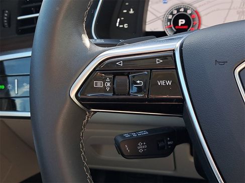 Certified 2025 Audi A6 3.0T Premium w/ Convenience Plus Package image 9