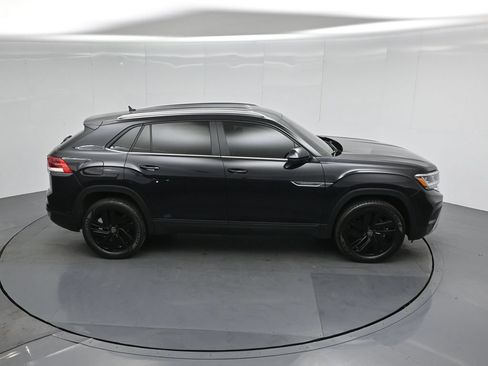 Used 2023 Volkswagen Atlas Cross Sport SE w/ Black Wheel Package AWD/4WD image 39