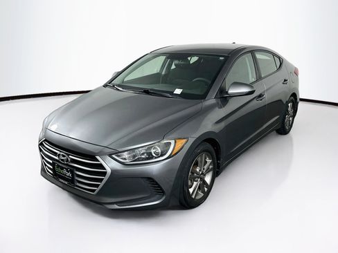 Used 2018 Hyundai Elantra SEL w/ Cargo Package FWD image 3