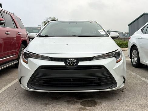 Certified 2023 Toyota Corolla LE FWD image 2