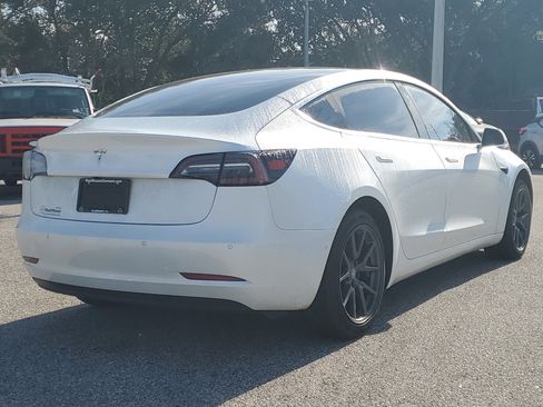 Used 2020 Tesla Model 3 Standard Range image 5