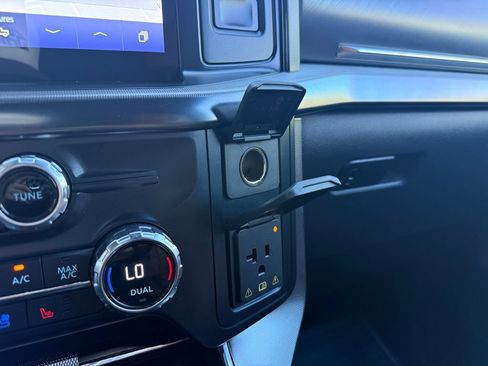 Used 2021 Ford F150 Platinum AWD/4WD image 29