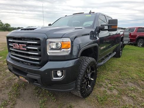 Used 2018 GMC Sierra 2500 SLT w/ Duramax Plus Package AWD/4WD image 1