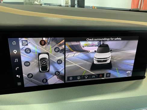 Used 2025 Nissan Murano Platinum image 42