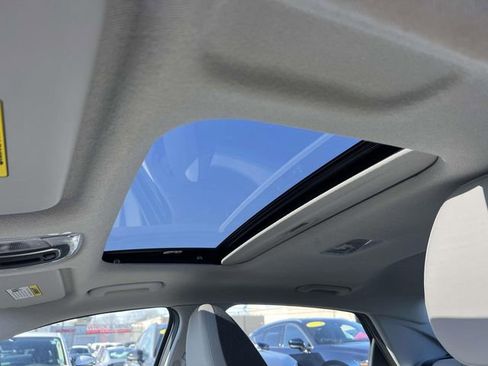 Certified 2025 Hyundai Elantra Limited image 20