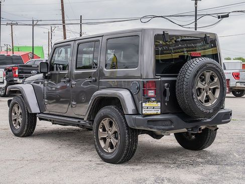 Used 2018 Jeep Wrangler Unlimited Sport AWD/4WD image 7