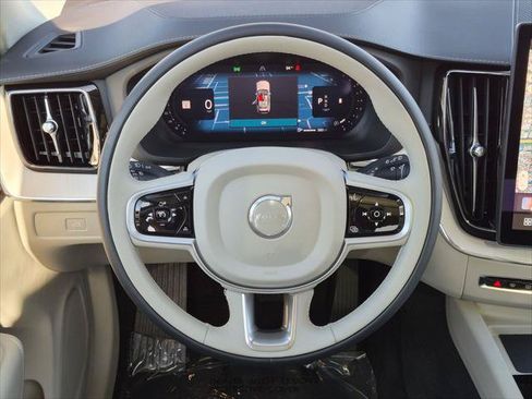 Used 2026 Volvo XC60 B5 Ultra w/ Climate Package PRO AWD/4WD image 13