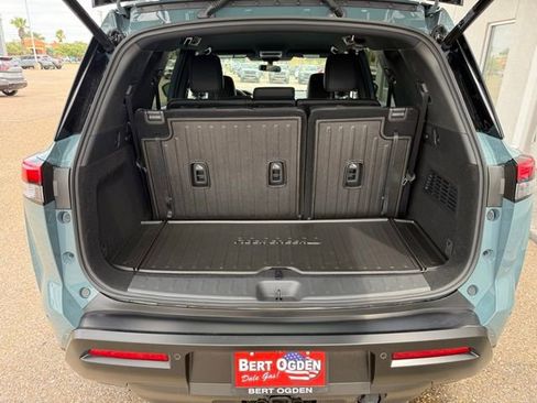 New 2026 Nissan Pathfinder Rock Creek AWD/4WD image 30