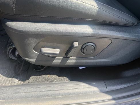 Used 2026 Kia Sportage SX image 9