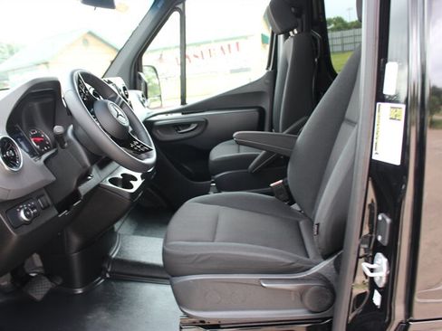 Used 2026 Mercedes-Benz Sprinter 2500 image 20