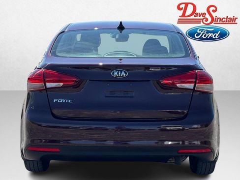 Used 2018 Kia Forte LX FWD image 8