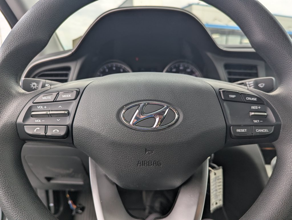 Used 2019 Hyundai Elantra SE w/ Cargo Package FWD image 19