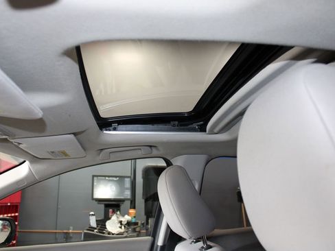 Used 2018 Honda HR-V EX image 36