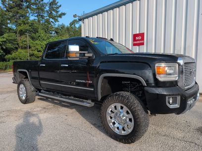 Used 2016 GMC Sierra 2500 Denali w/ Duramax Plus Package