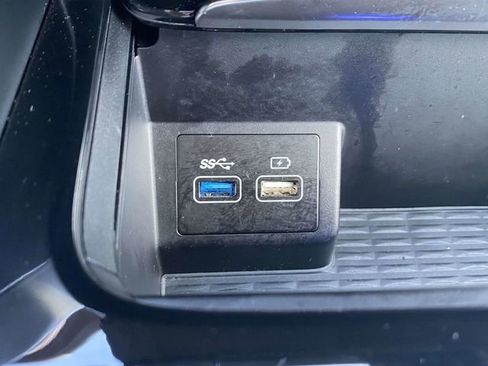 Used 2021 Genesis GV80 2.5T RWD image 33