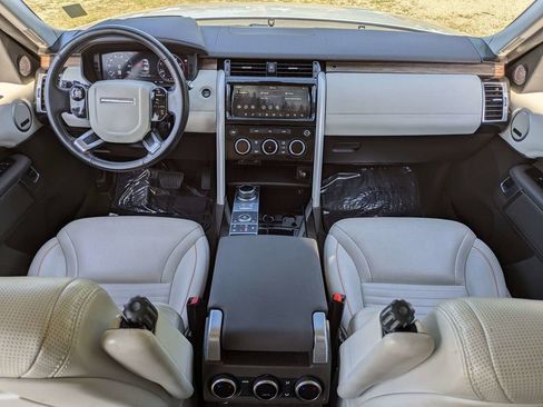 Used 2020 Land Rover Discovery HSE AWD/4WD image 18