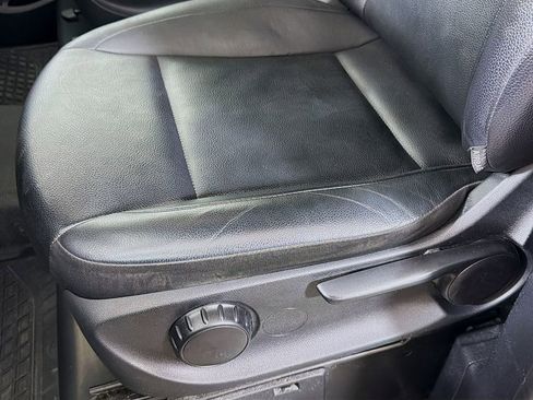 Used 2023 Mercedes-Benz Metris image 21