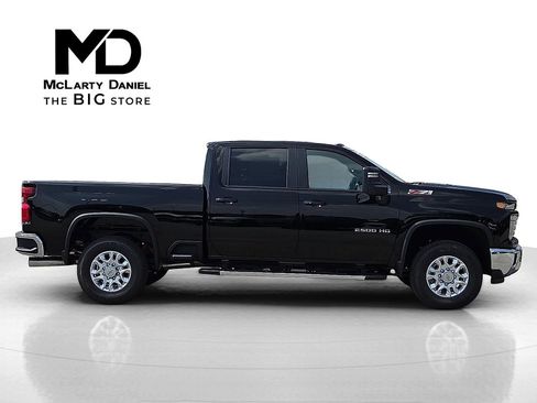 Used 2026 Chevrolet Silverado 2500 LT w/ Convenience Package image 6