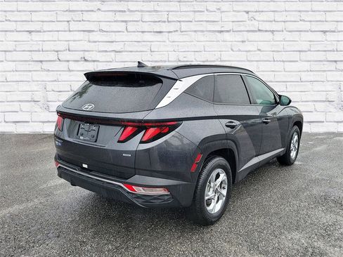 Used 2024 Hyundai Tucson SEL image 2