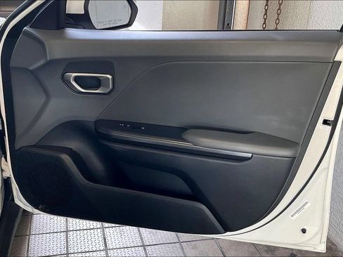 Used 2025 Kia K4 FWD image 20