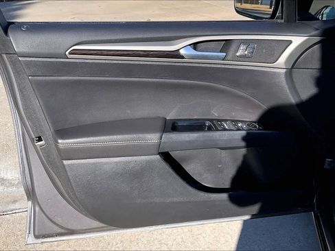 Used 2013 Ford Fusion SE image 20