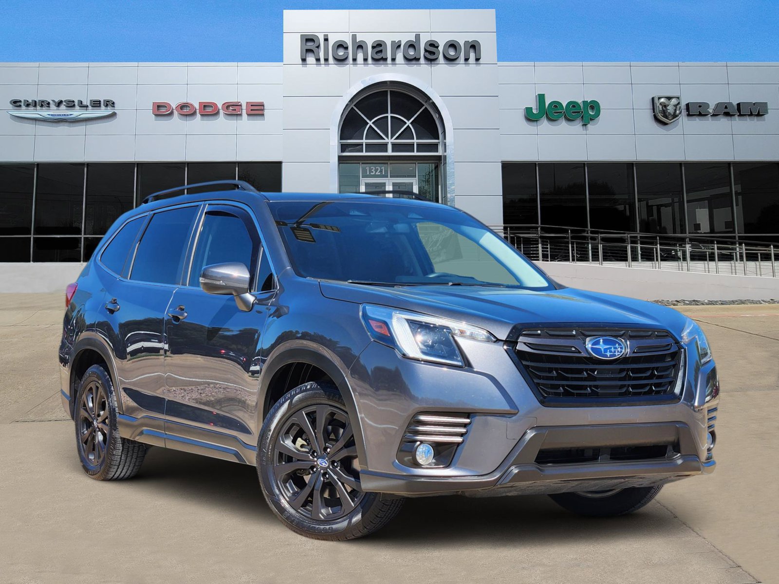 Used 2023 Subaru Forester Limited AWD/4WD image 1