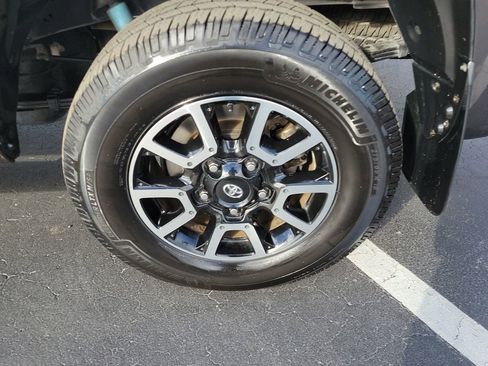 Used 2014 Toyota Tundra SR5 image 5