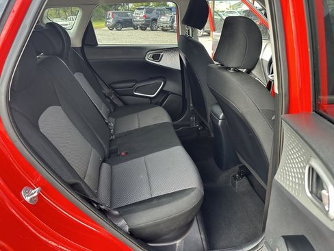 Used 2020 Kia Soul LX image 18