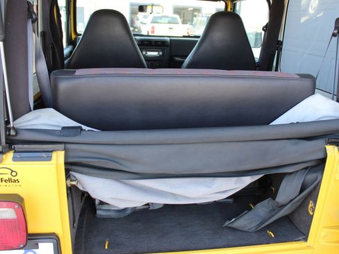 Used 2000 Jeep Wrangler Sport image 18