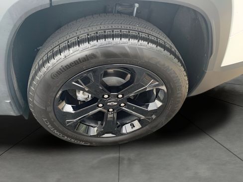 Used 2025 Chevrolet Equinox LT w/ Convenience Package II AWD/4WD image 22