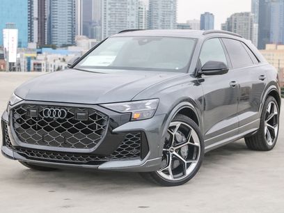New 2025 Audi RS Q8 performance