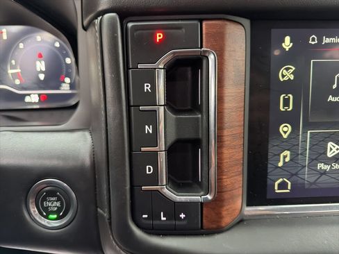 Used 2023 GMC Yukon XL Denali Ultimate AWD/4WD image 39