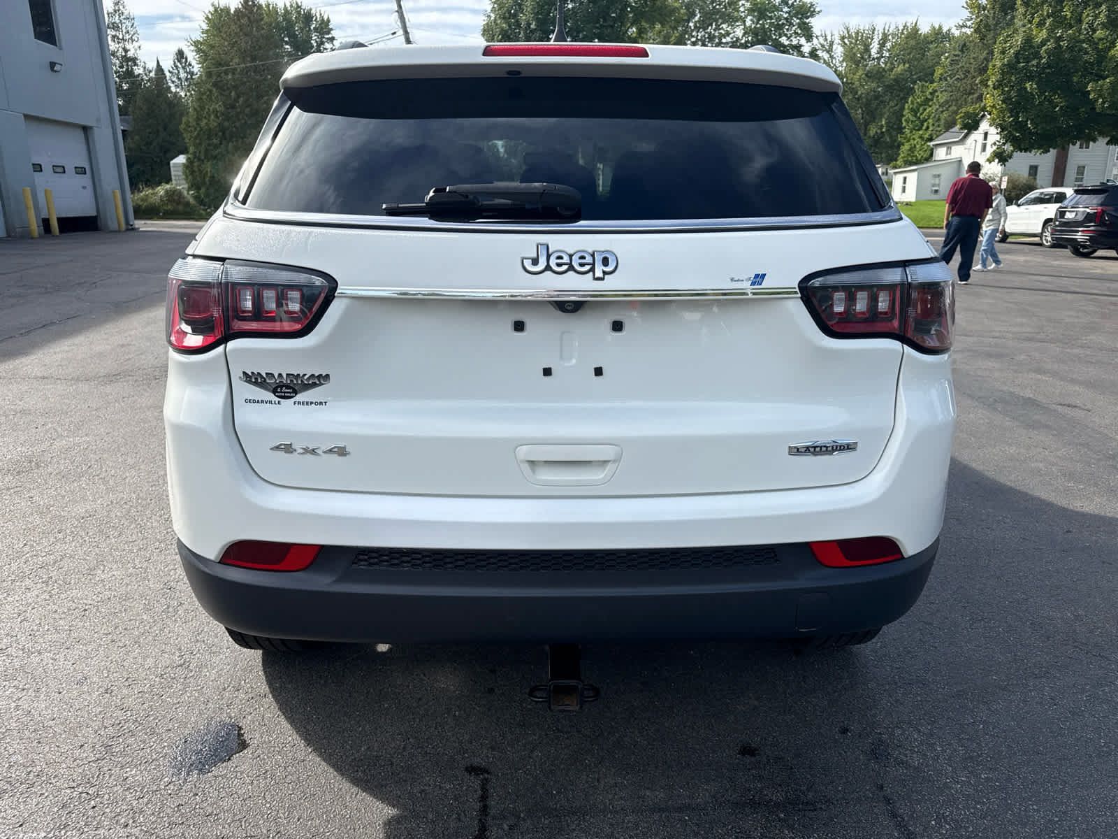 Used 2019 Jeep Compass Latitude w/ Popular Equipment Group AWD/4WD image 4